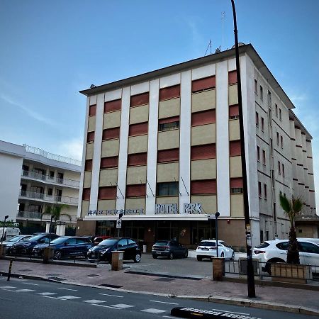 Park Hotel Mar Grande Tarente Buitenkant foto