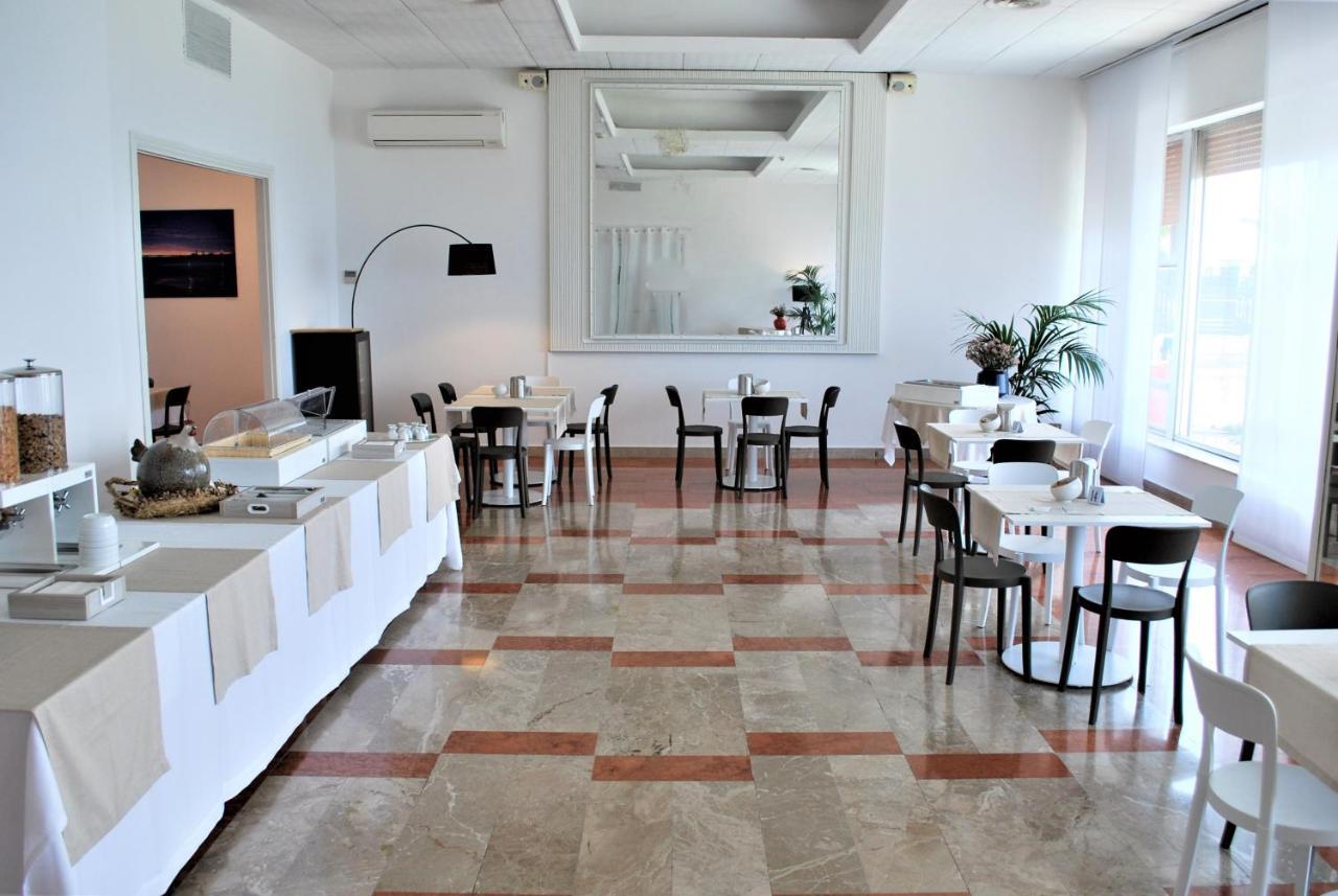 Park Hotel Mar Grande Tarente Buitenkant foto